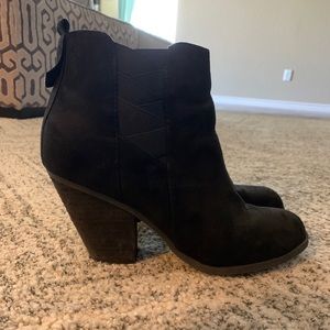 Black womens booties - 8.5